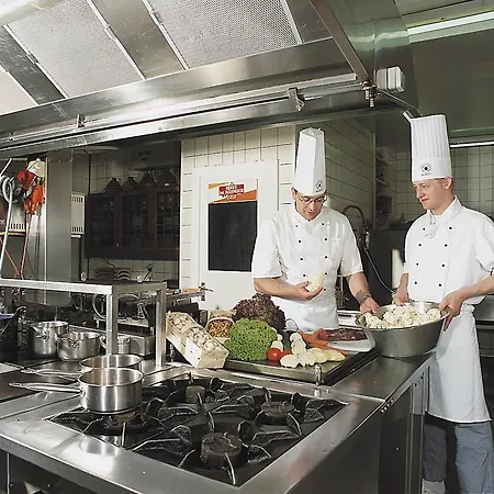 Ξενοδοχείο Hotel-restaurant Moselbluemchen Bernkastel-Kues
