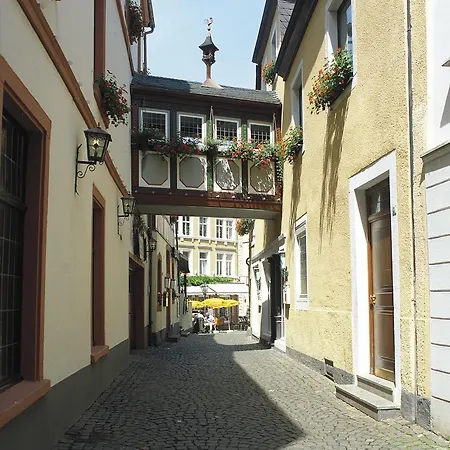 Hotel-restaurant Moselbluemchen 3*
