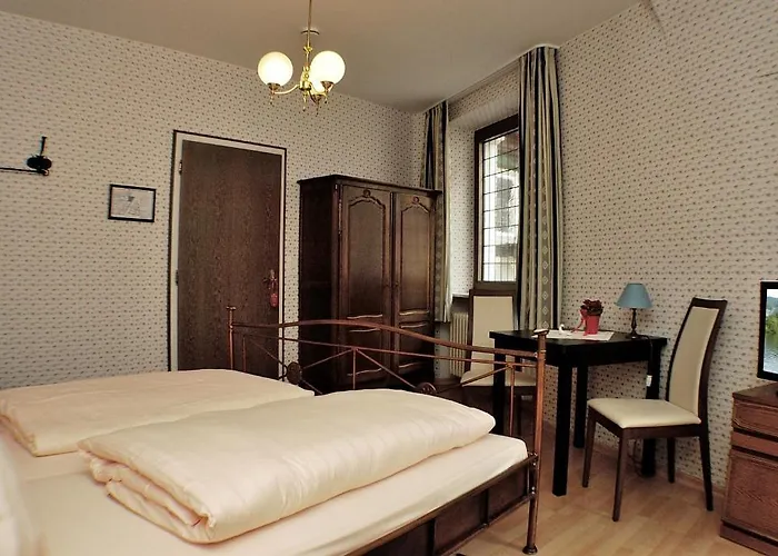 Hotel-restaurant Moselbluemchen 3* Bernkastel-Kues